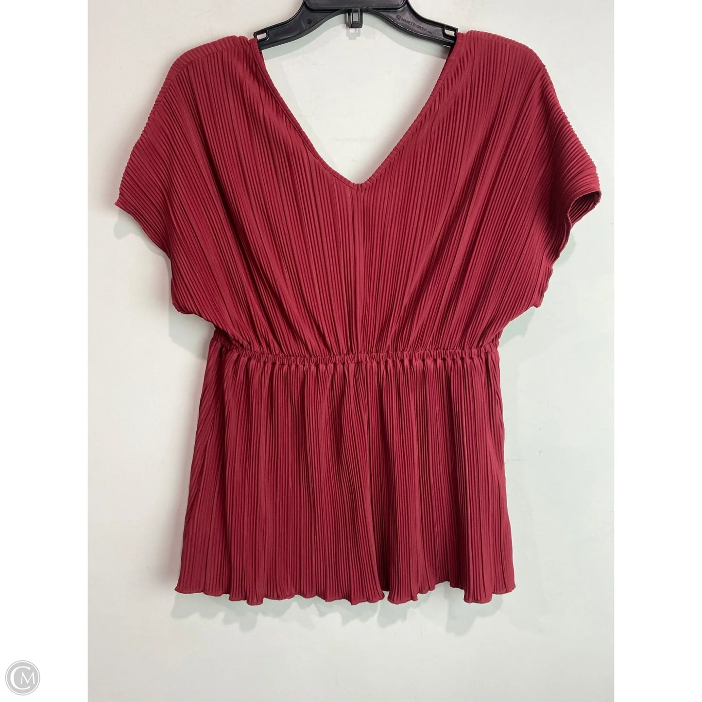 Top Short Sleeve By Ingrid & Isabel In Maroon, Size: S