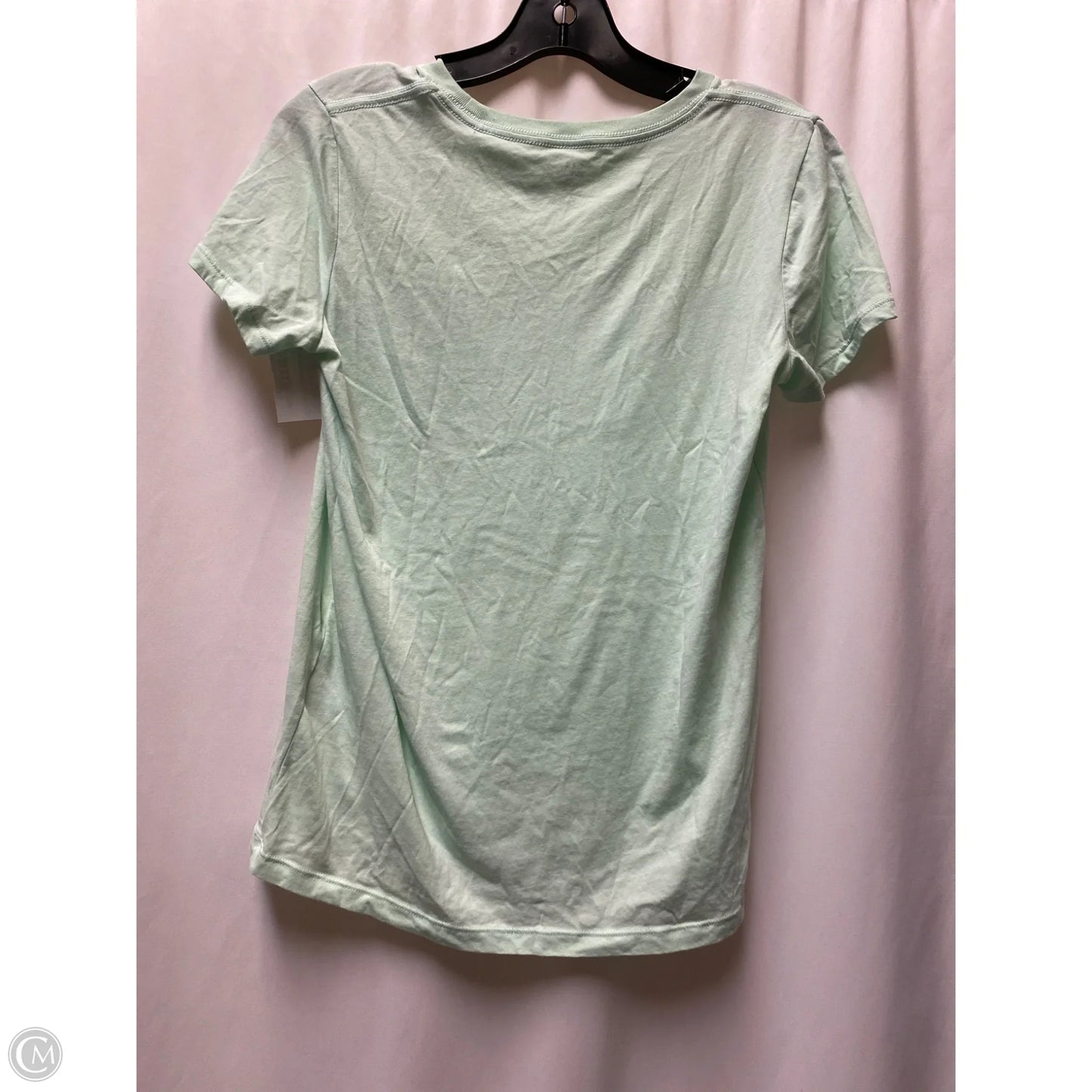 Top Short Sleeve By Under Armour In Green, Size: Xs