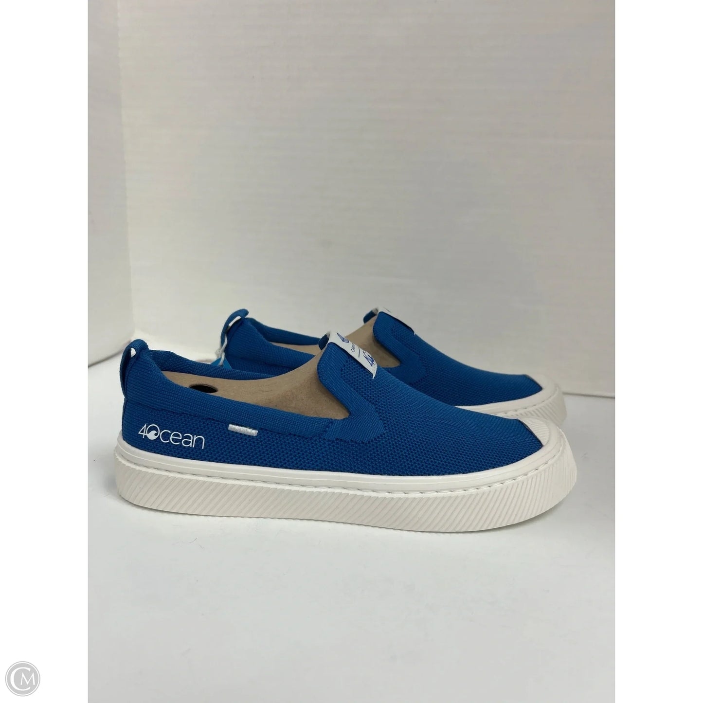 Shoes Sneakers By Cariuma In Blue, Size: 7