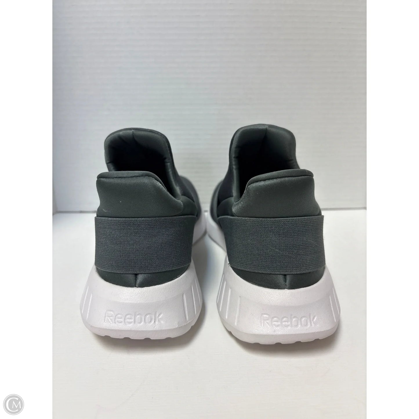 Shoes Athletic By Reebok In Grey, Size: 9.5