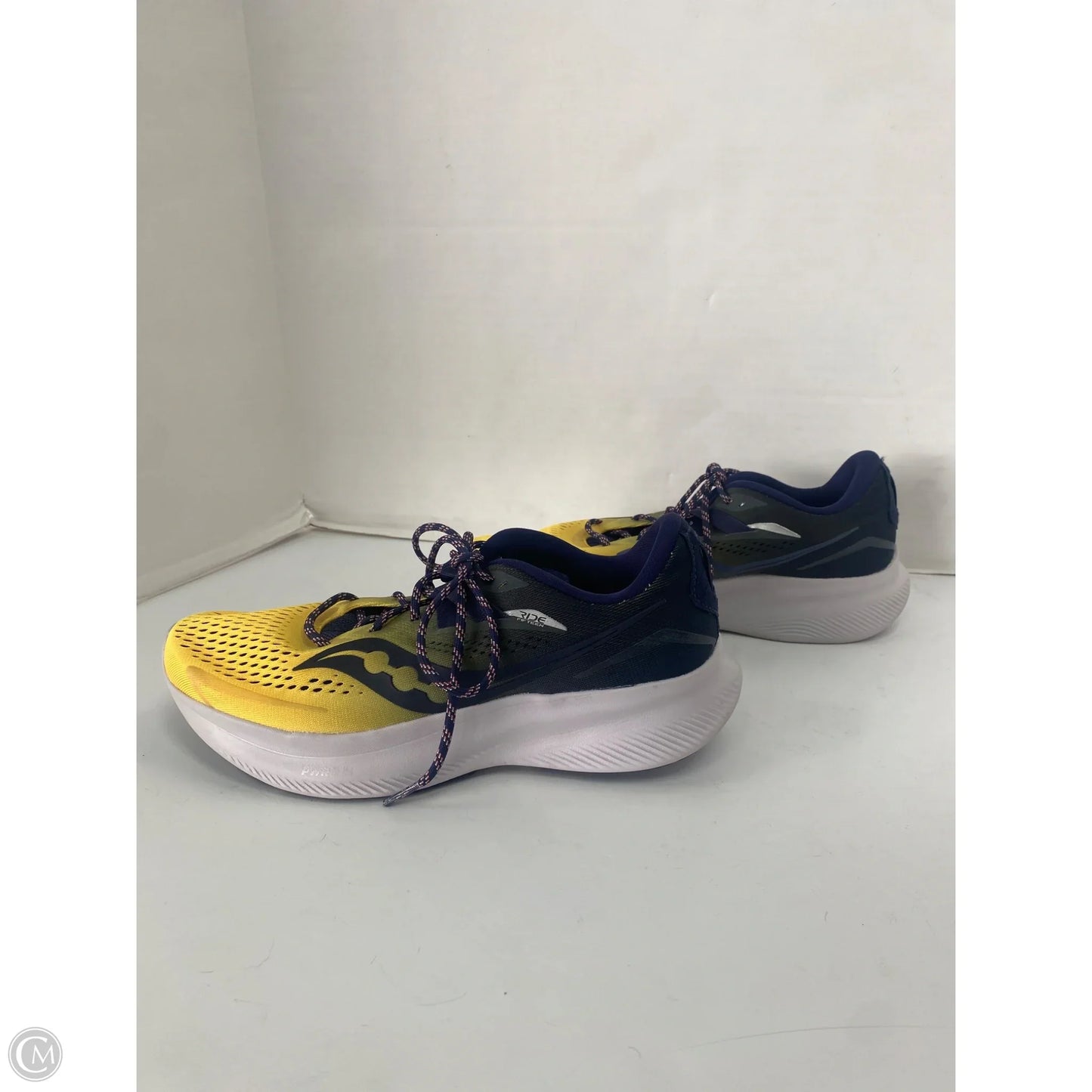Shoes Athletic By Saucony In Navy, Size: 8.5