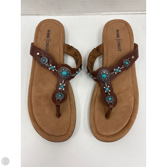 Sandals Flats By Minnetonka In Brown, Size: 9