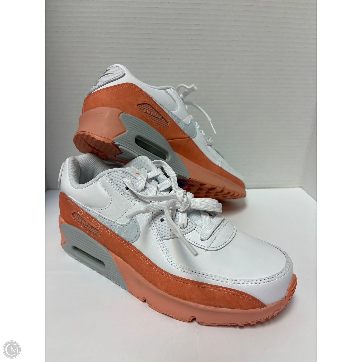 Shoes Athletic By Nike In Peach, Size: 9.5