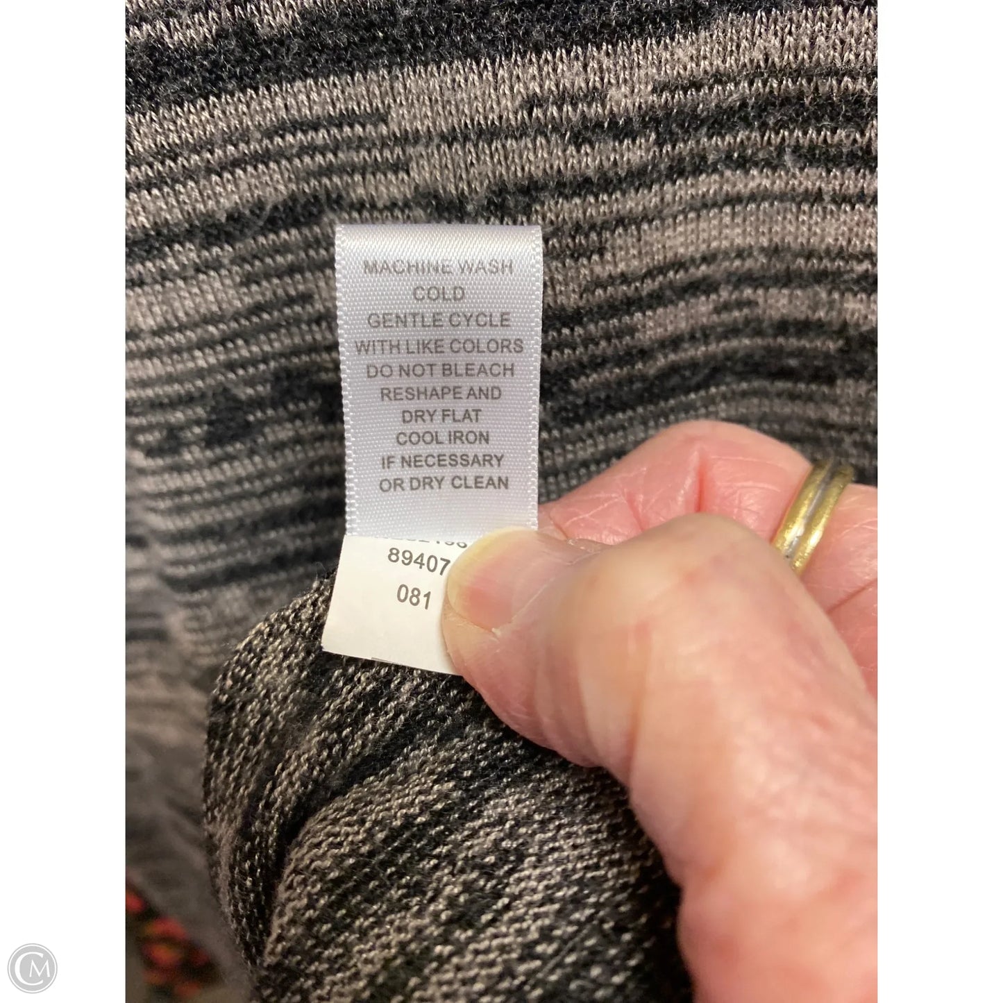 Top Long Sleeve By Cable And Gauge In Black, Size: Xl