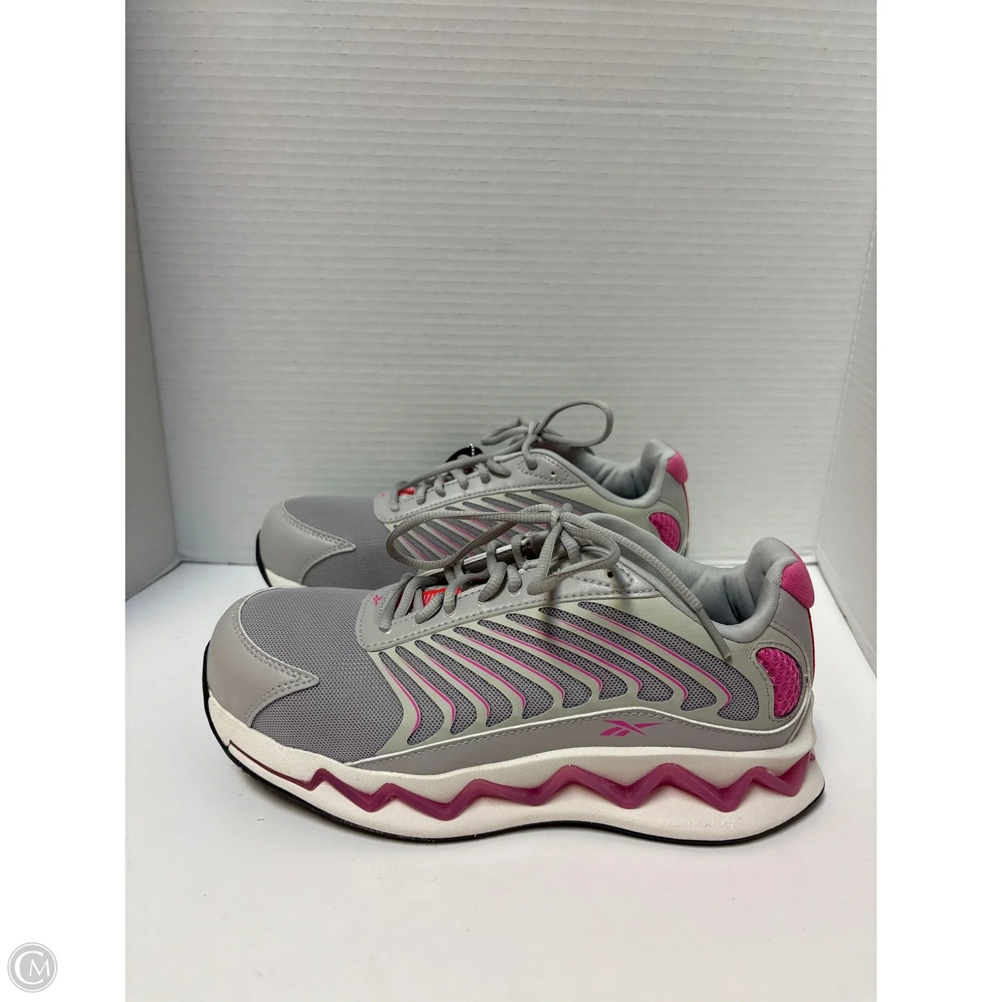 Shoes Flats By Reebok In Grey, Size: 7.5