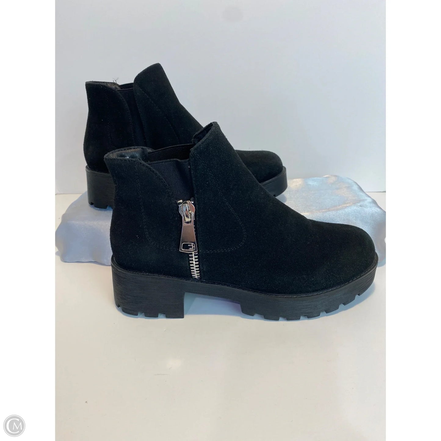 Boots Ankle Flats By Cushionaire In Black, Size: 9.5