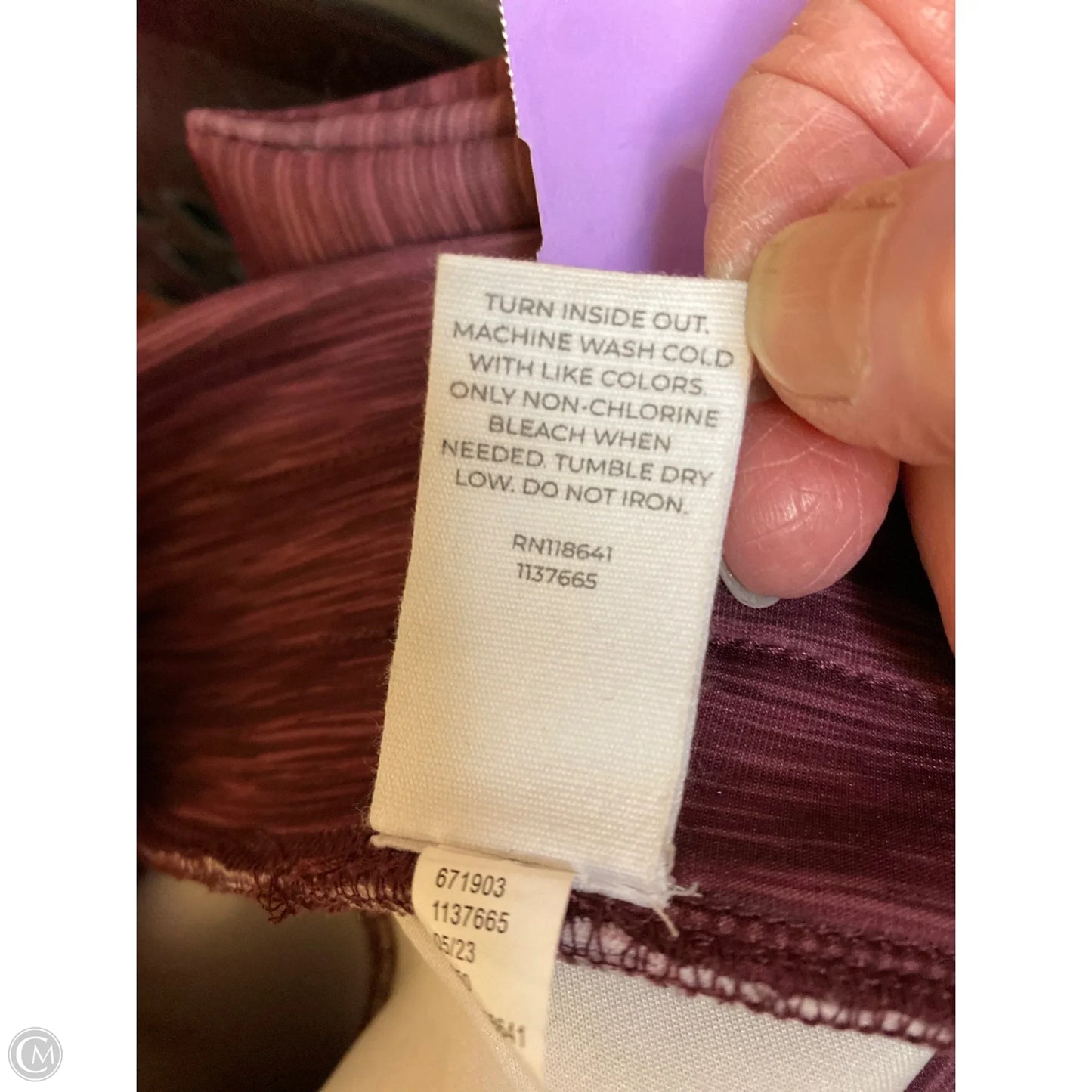 Athletic Sweatshirt Collar By Livi Active In Maroon, Size: 1x