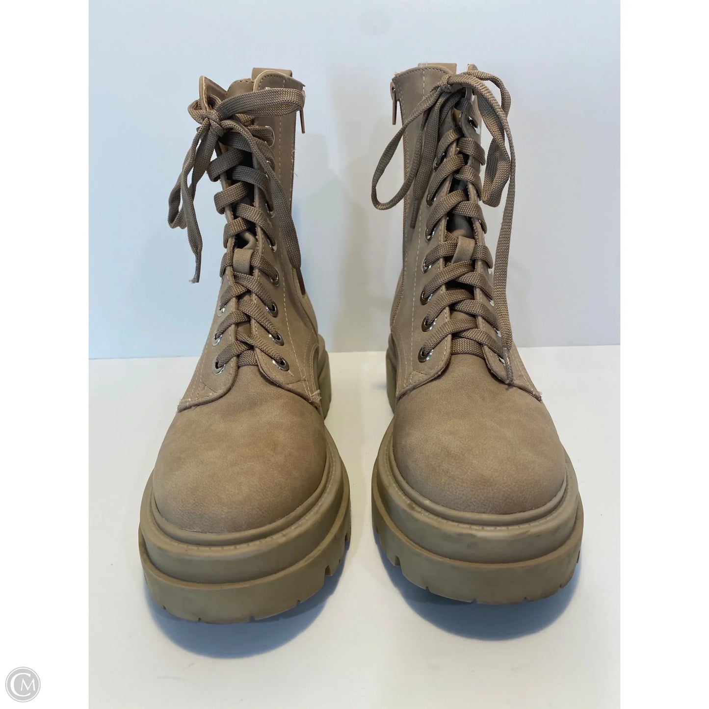 Boots Ankle Flats By Clothes Mentor In Tan, Size: 9