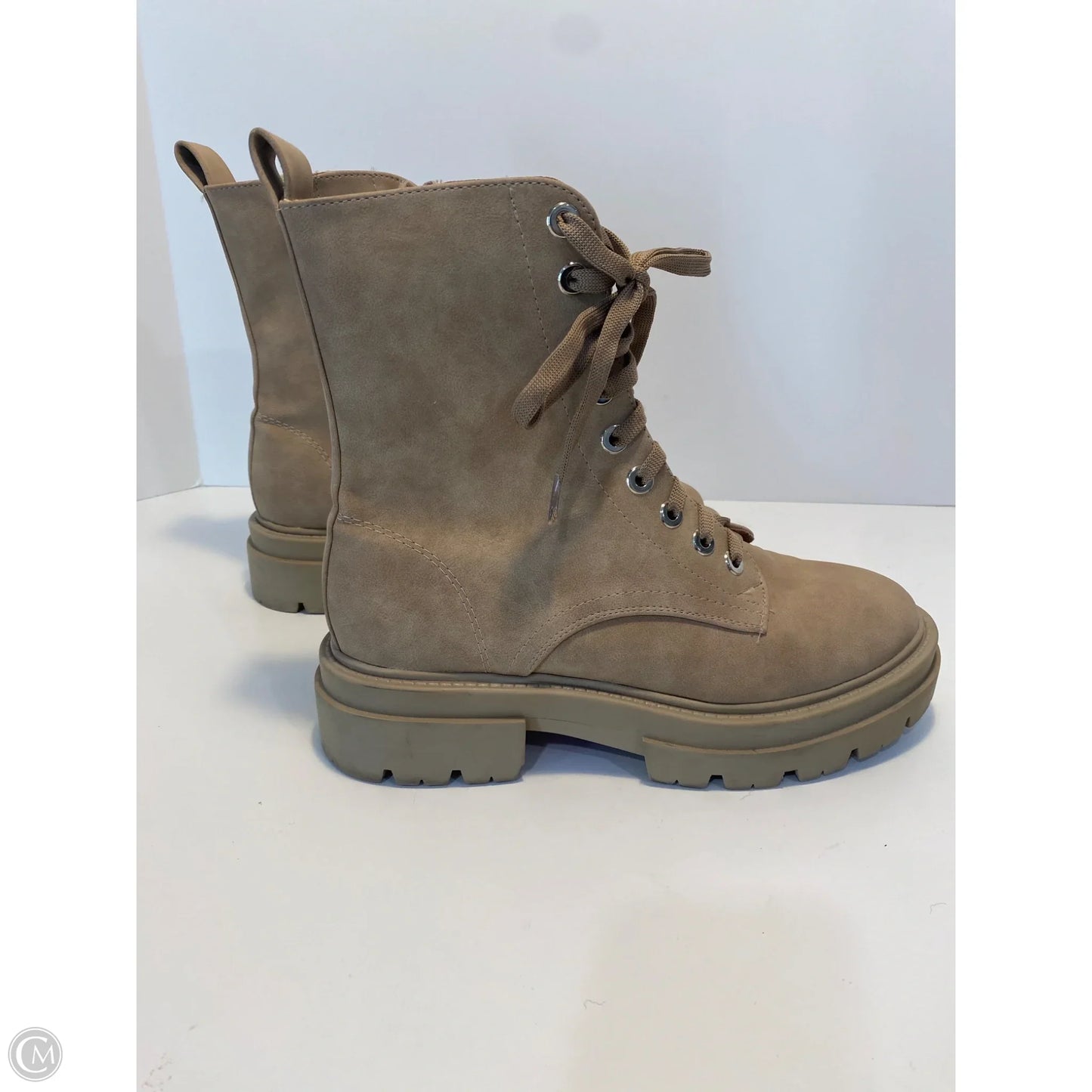 Boots Ankle Flats By Clothes Mentor In Tan, Size: 9