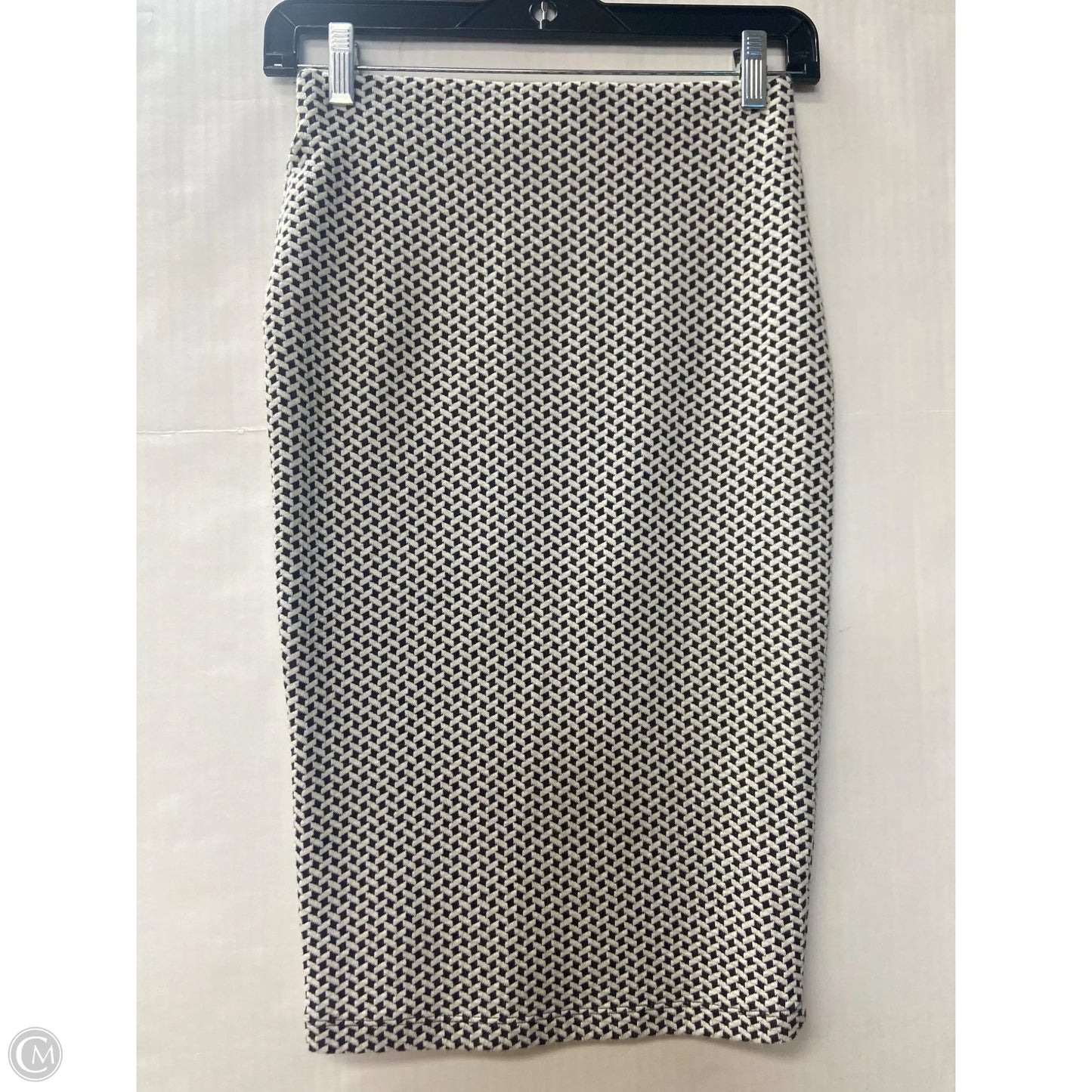 Skirt Mini & Short By Clothes Mentor In Black & White, Size: Xs