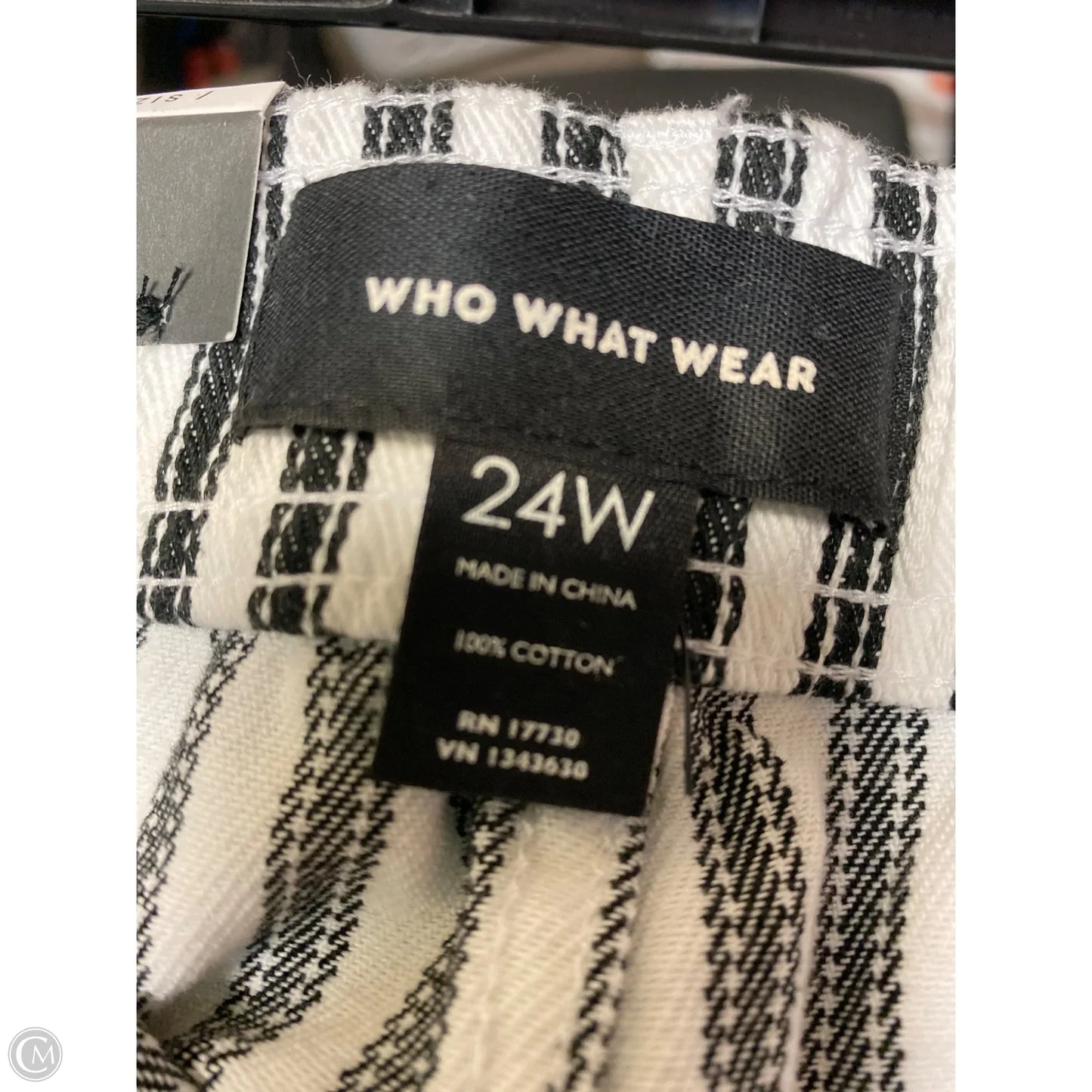 Pants Cropped By Who What Wear In Black & White, Size: 24