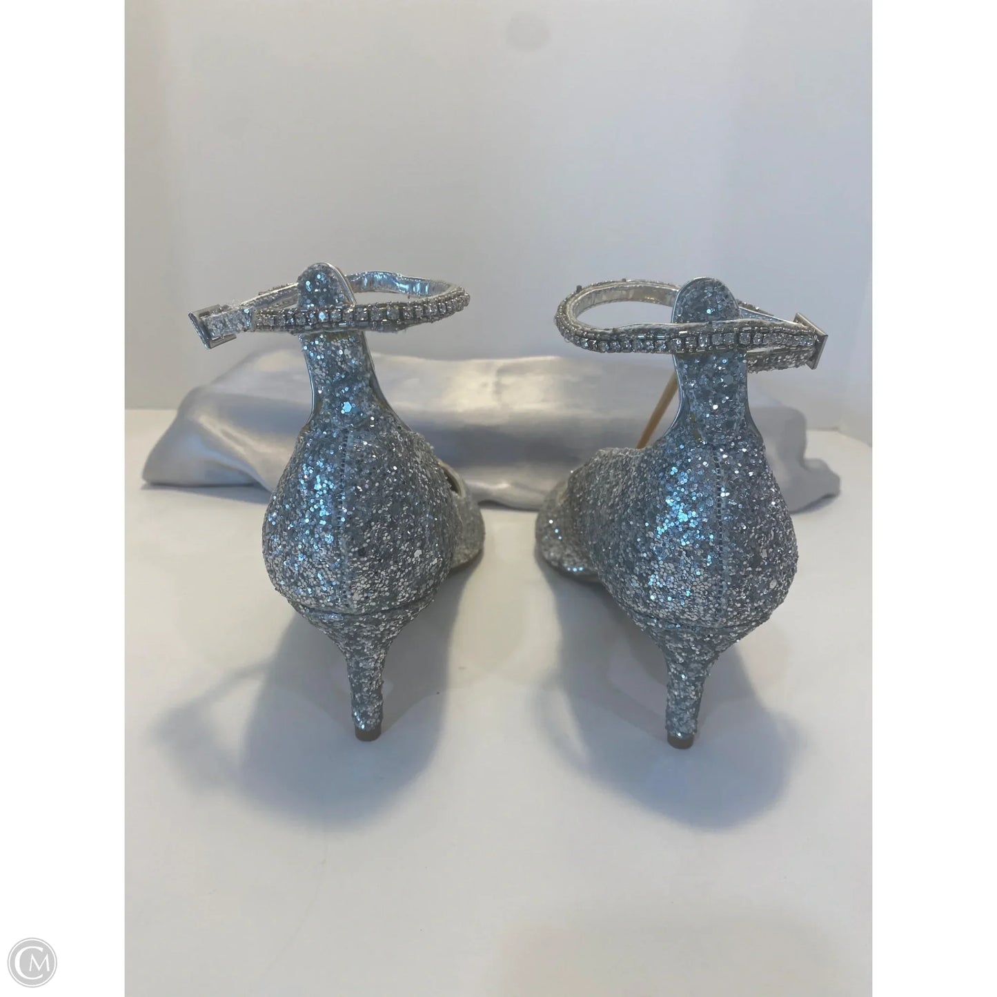 Shoes Heels Kitten By Badgley Mischka In Silver, Size: 8