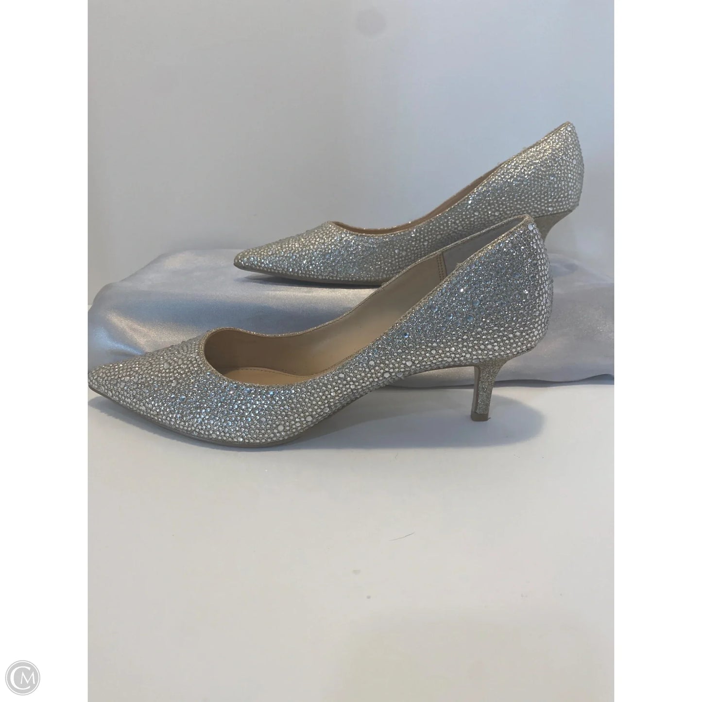 Shoes Heels Kitten By Badgley Mischka In Silver, Size: 8.5