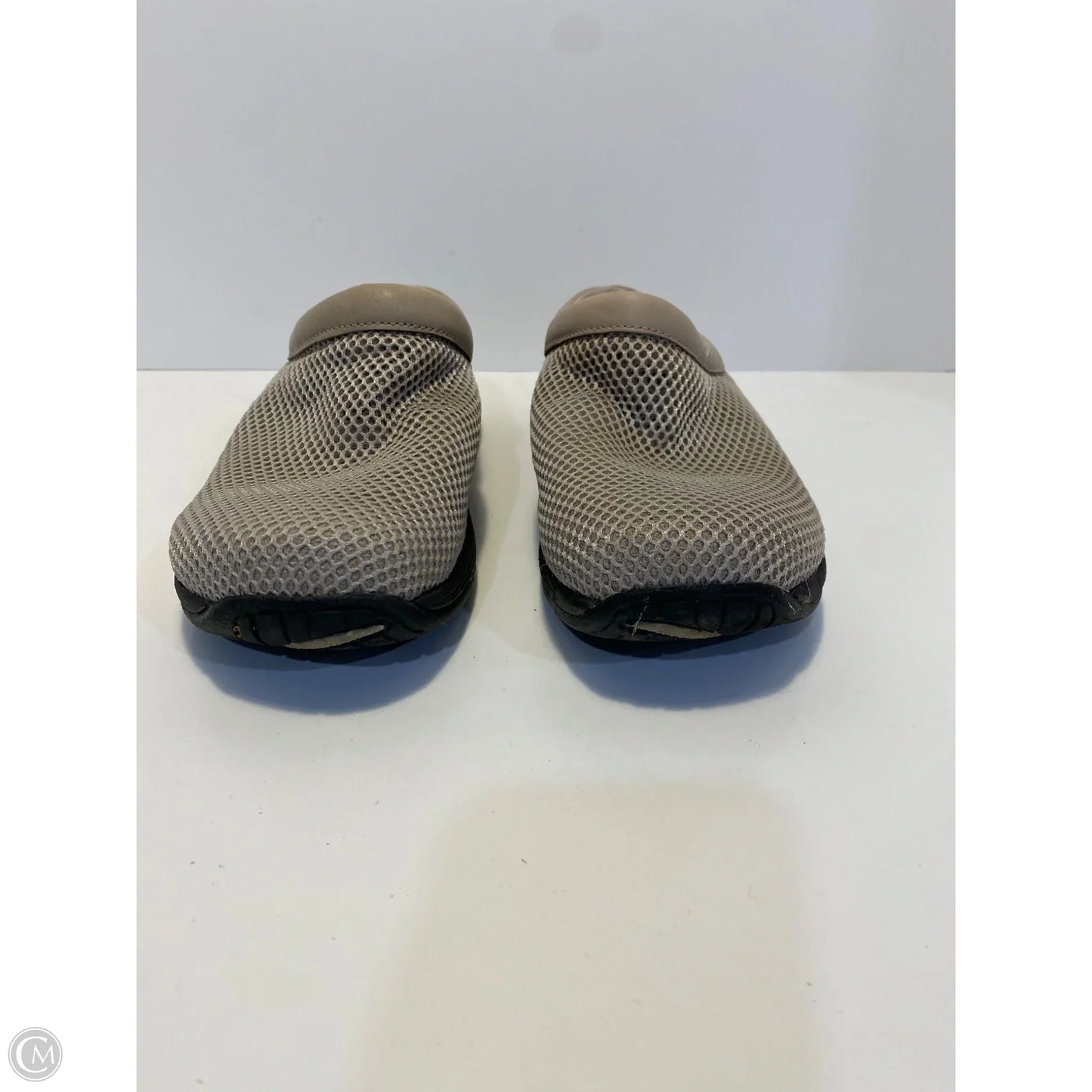 Shoes Flats By Merrell In Tan, Size: 7.5