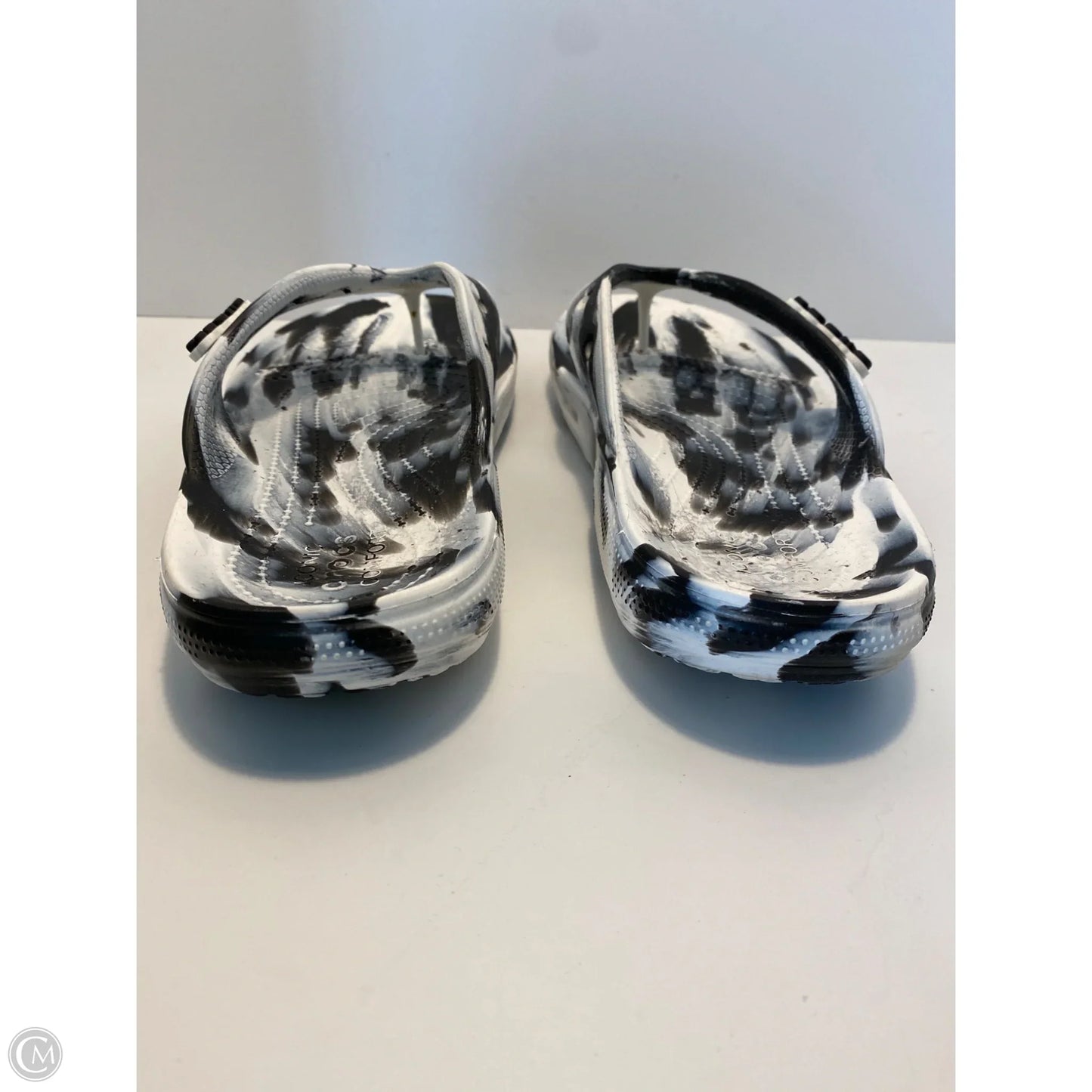 Sandals Flip Flops By Crocs In Black & White, Size: 11