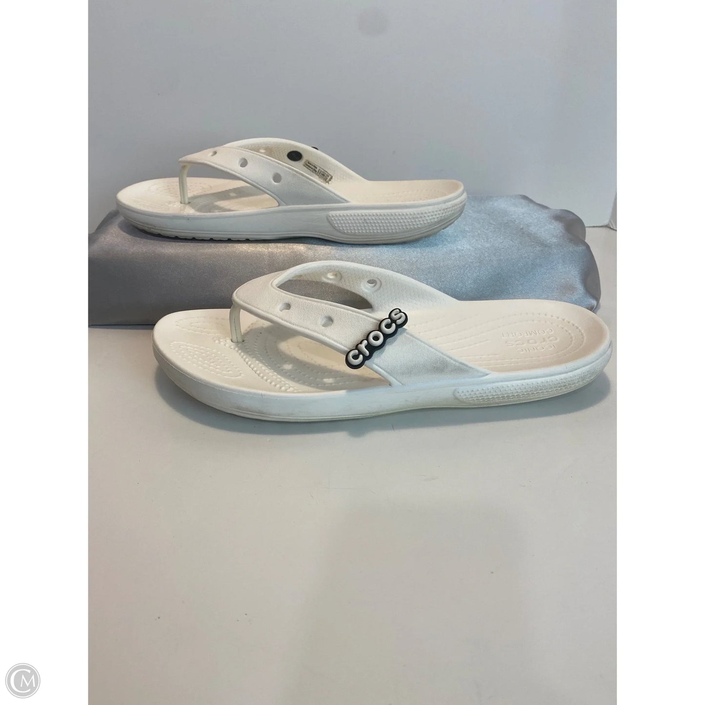 Sandals Flip Flops By Crocs In White, Size: 10