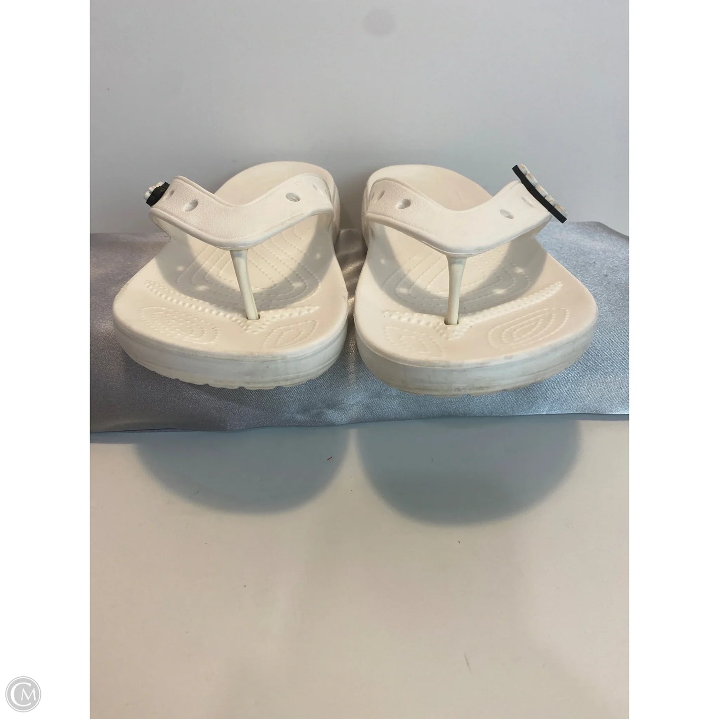 Sandals Flip Flops By Crocs In White, Size: 10