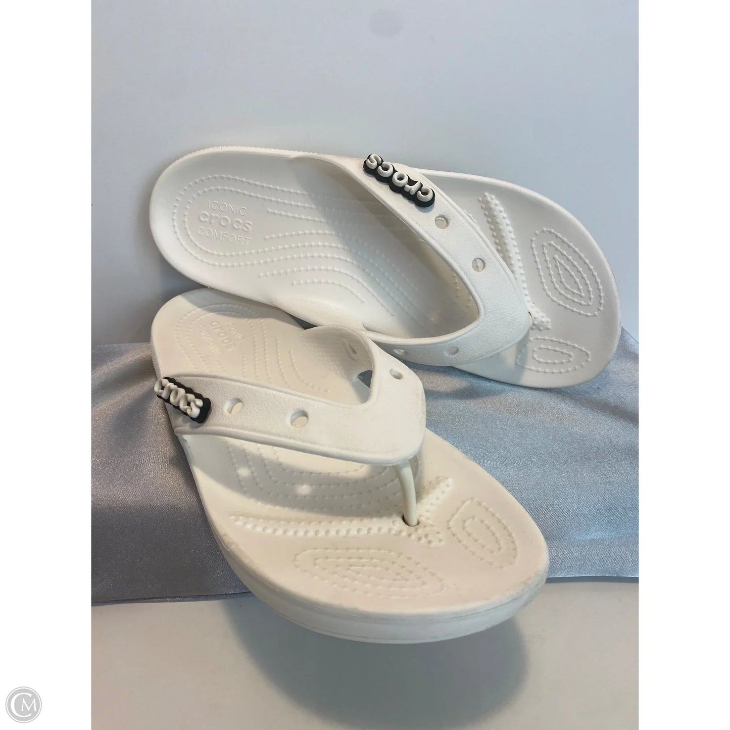 Sandals Flip Flops By Crocs In White, Size: 10