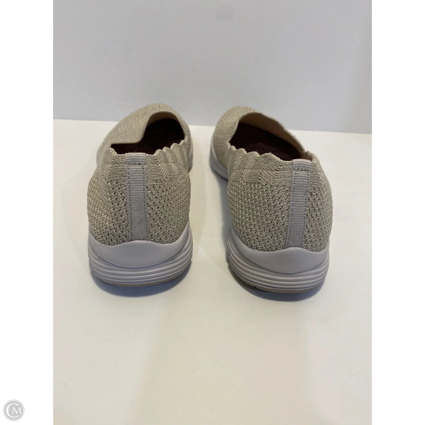 Shoes Flats By Skechers In Tan, Size: 6