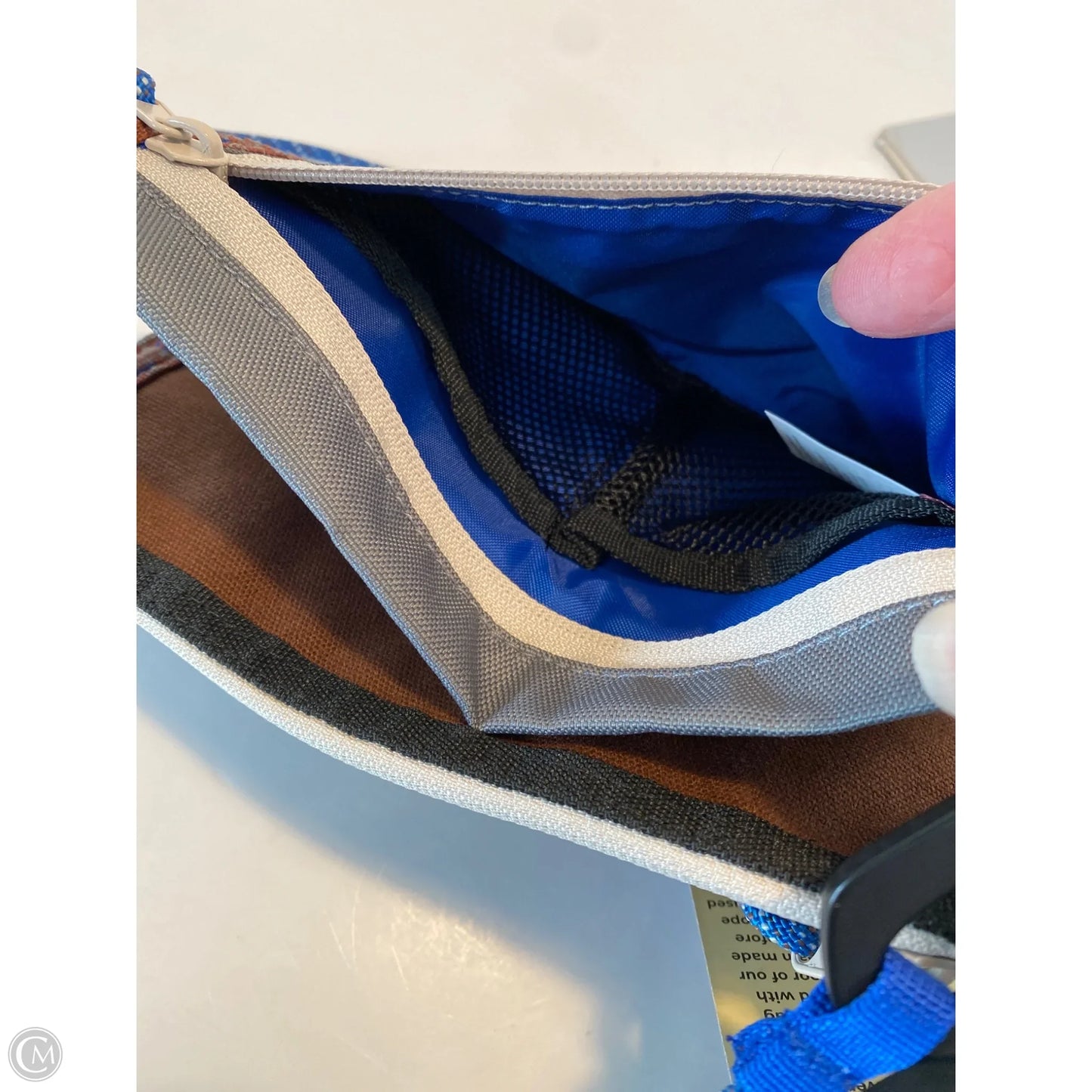 Crossbody By Kavu, Size: Medium