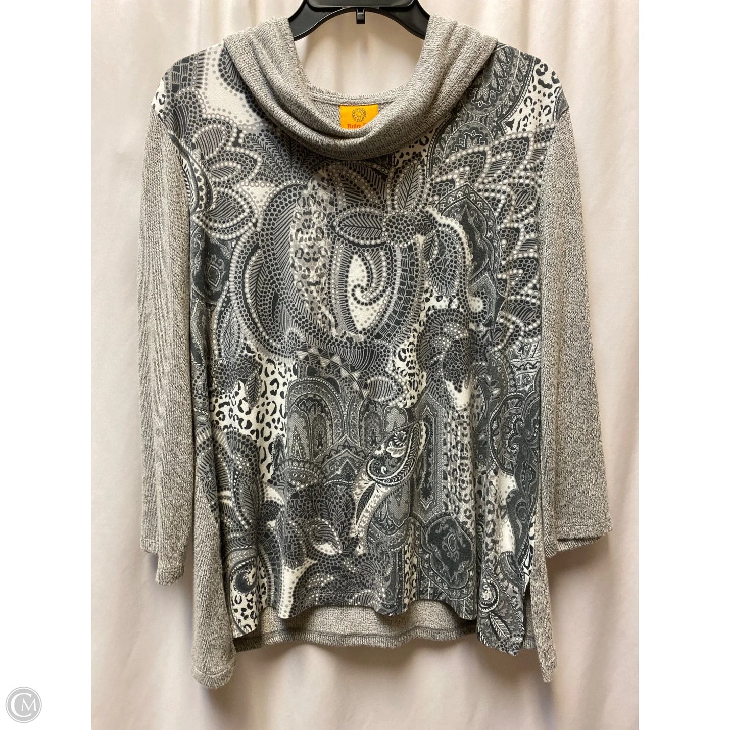 Top Long Sleeve By Ruby Rd In Grey, Size: Lp