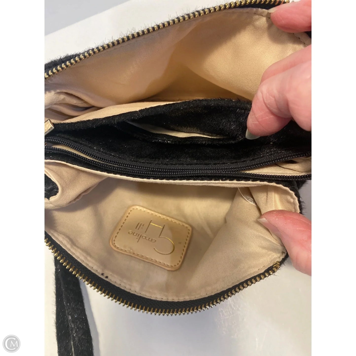 Wristlet By Clothes Mentor, Size: Medium