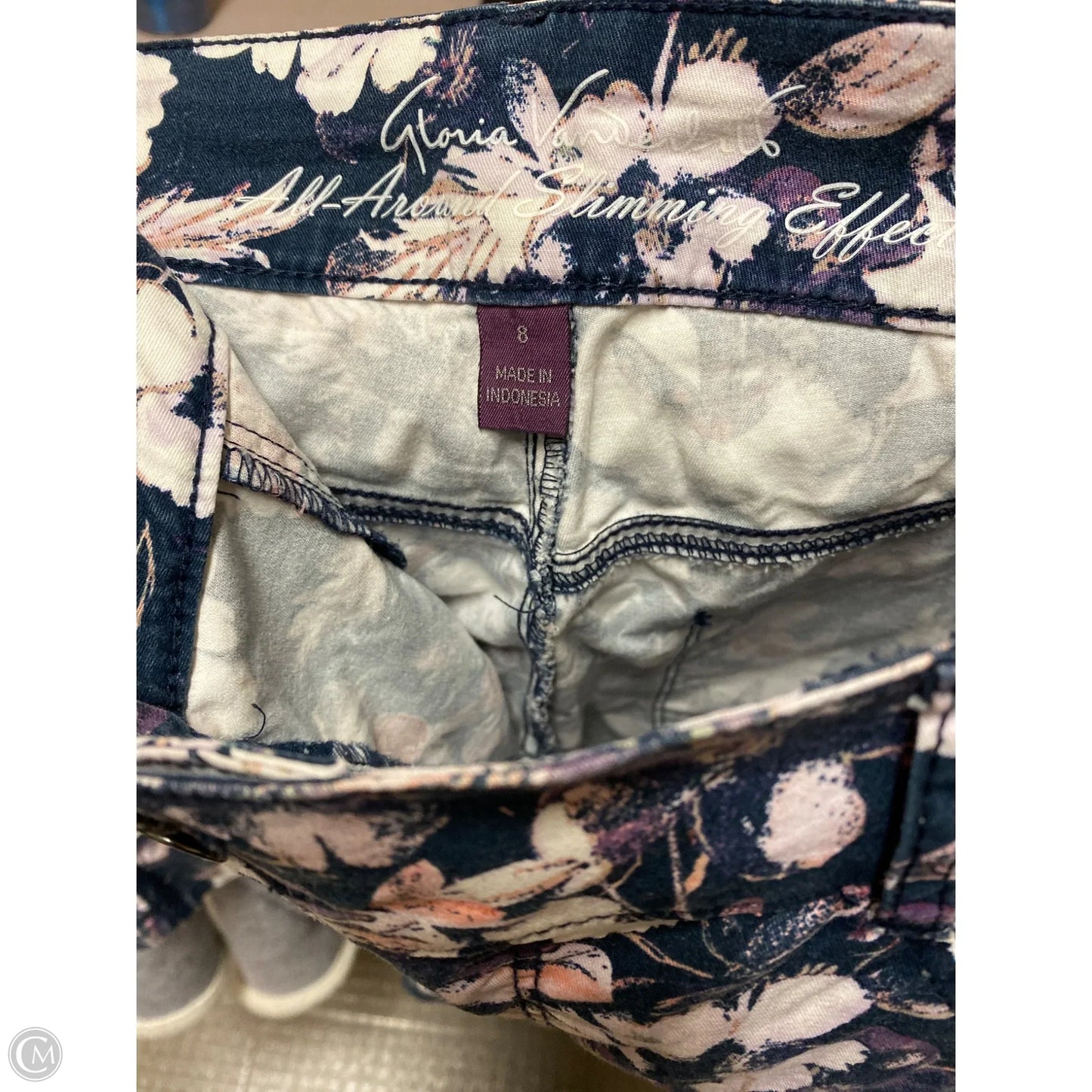Shorts By Gloria Vanderbilt In Navy, Size: 8