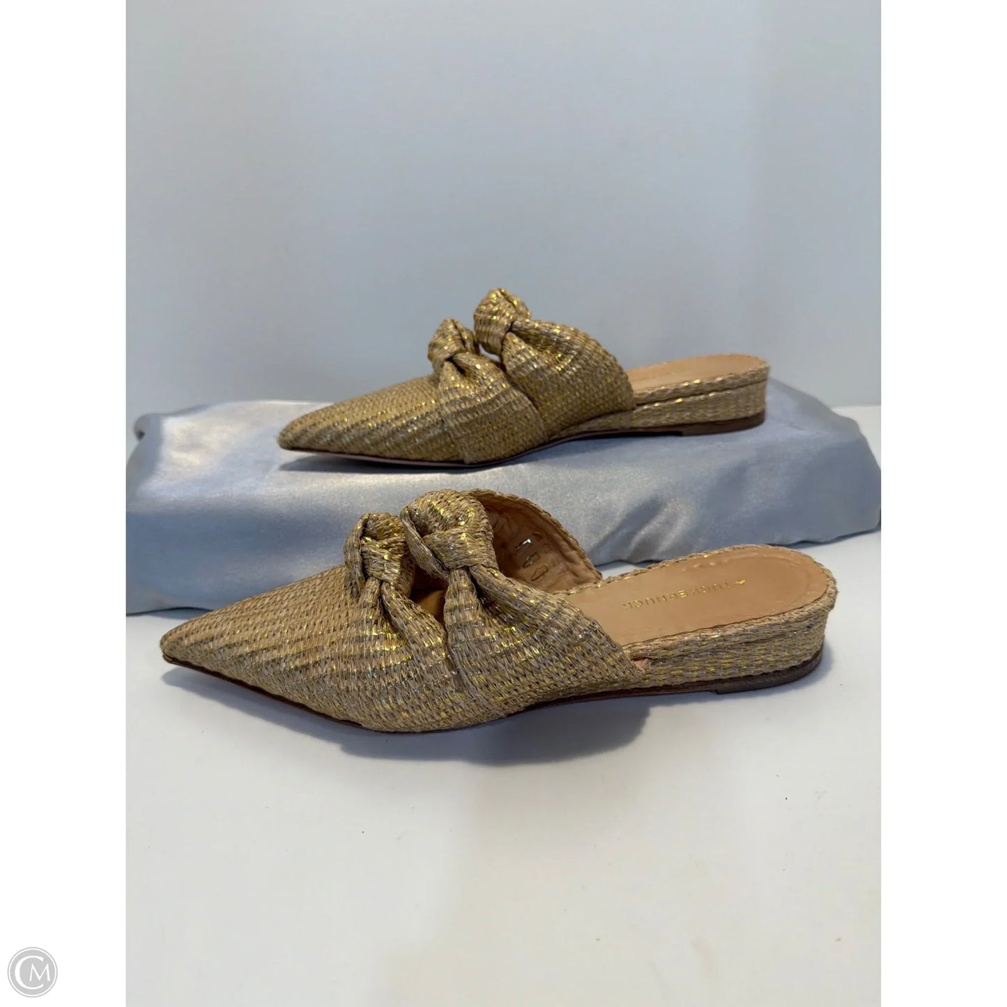 Shoes Flats By Tuckernuck In Gold, Size: 8