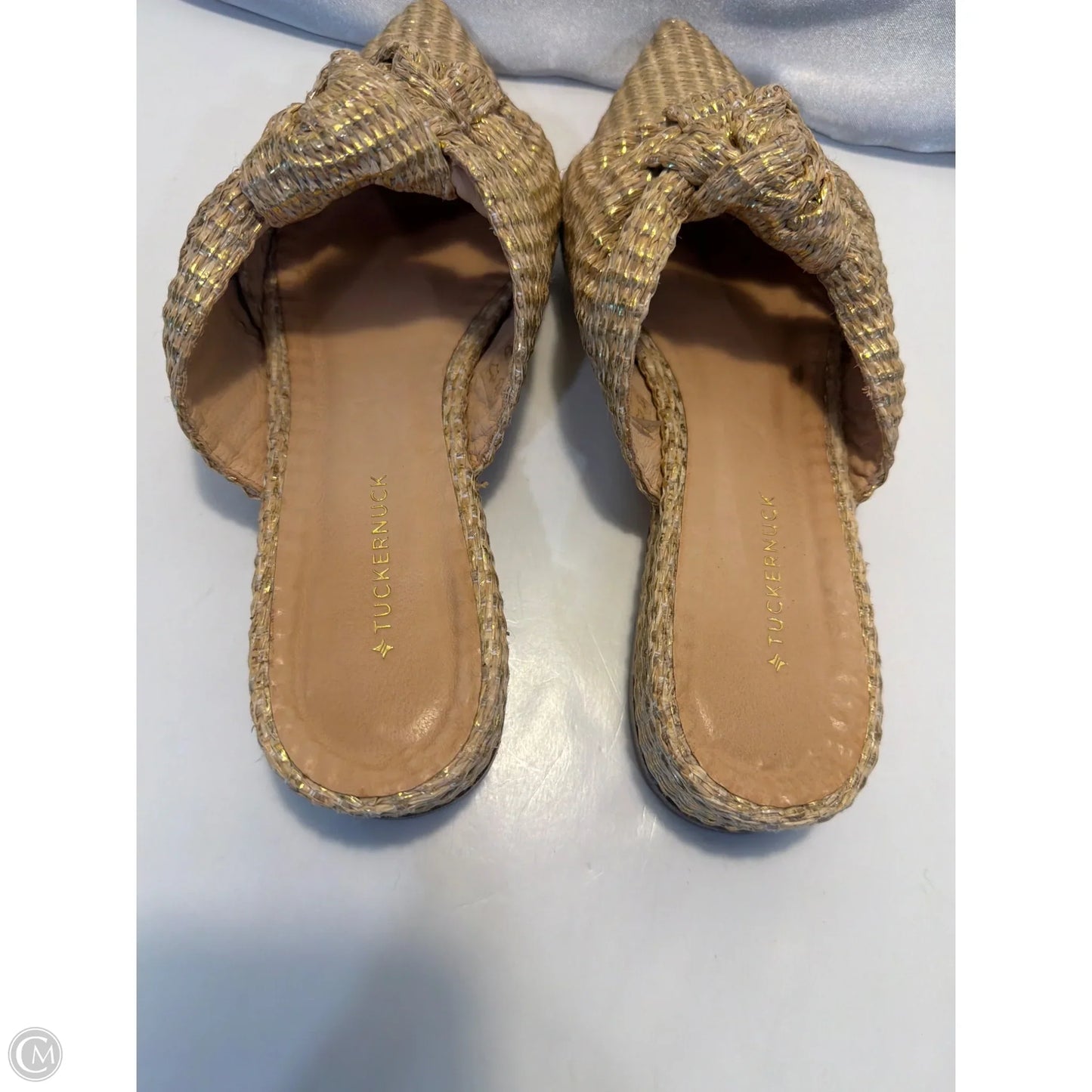 Shoes Flats By Tuckernuck In Gold, Size: 8