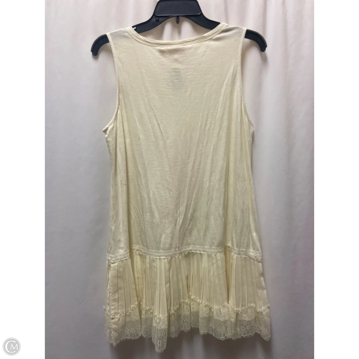 Top Sleeveless By Logo In Cream, Size: M
