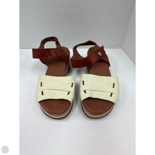 Sandals Heels Platform By Clothes Mentor In Cream, Size: 6.5
