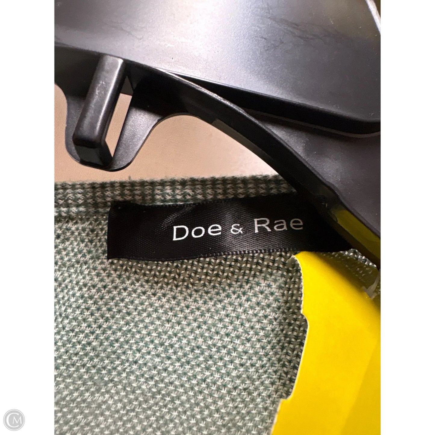Top Sleeveless By Doe & Rae In Green, Size: L