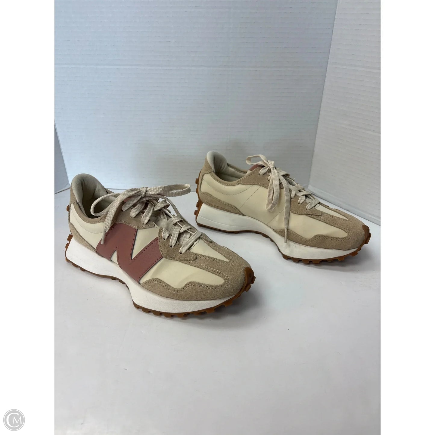Shoes Athletic By New Balance In Beige, Size: 8.5