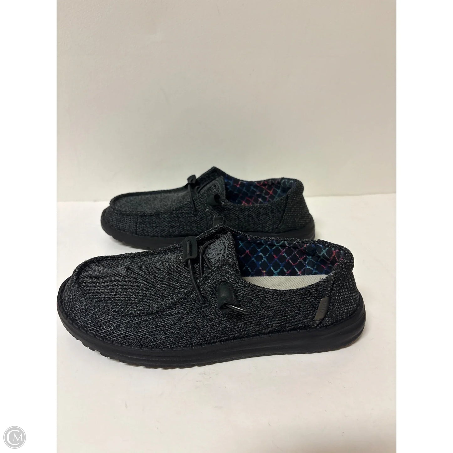Shoes Flats By Hey Dude In Black, Size: 7