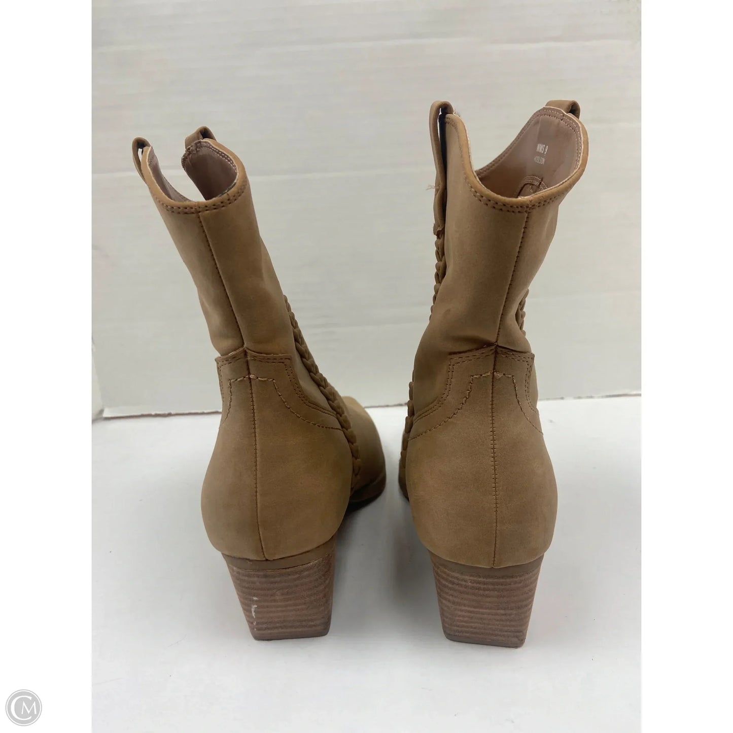 Boots Ankle Heels By Dolce Vita In Brown, Size: 9