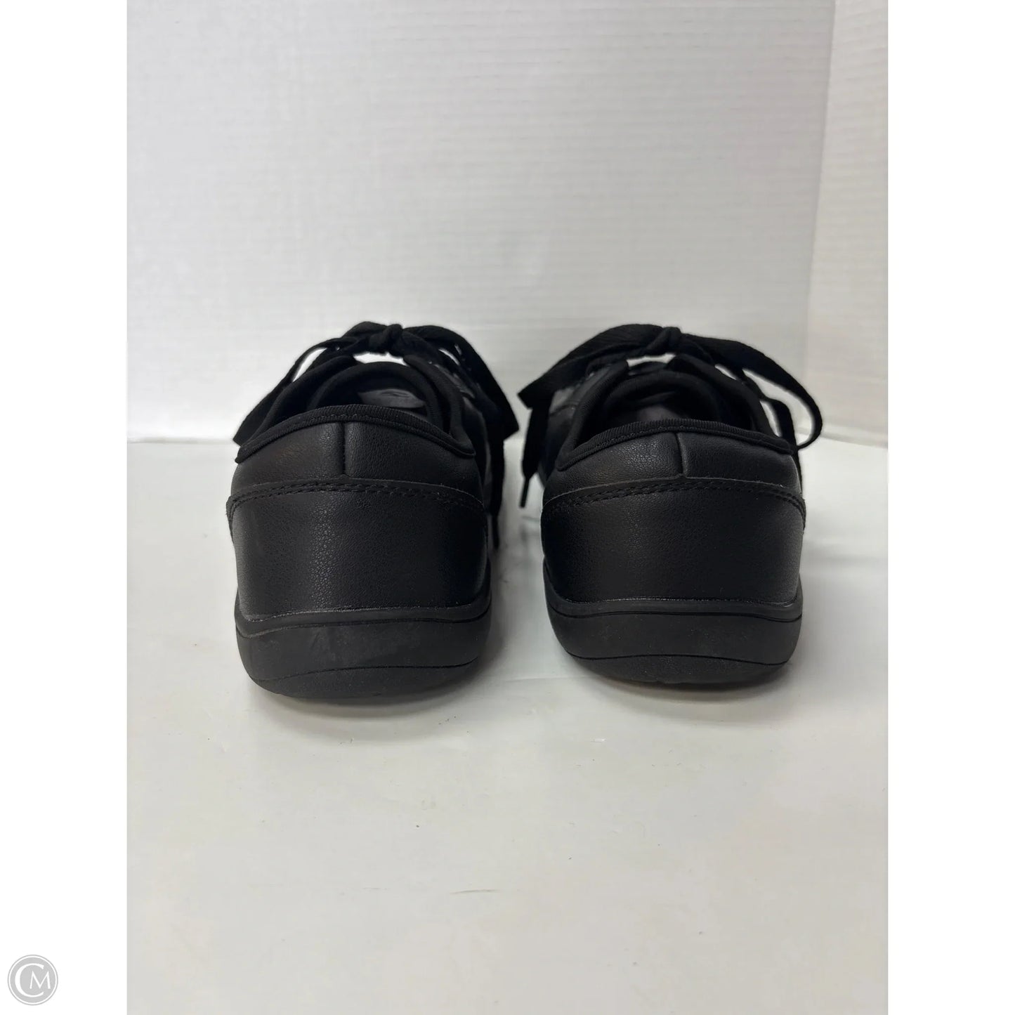 Shoes Sneakers By Clothes Mentor In Black, Size: 12