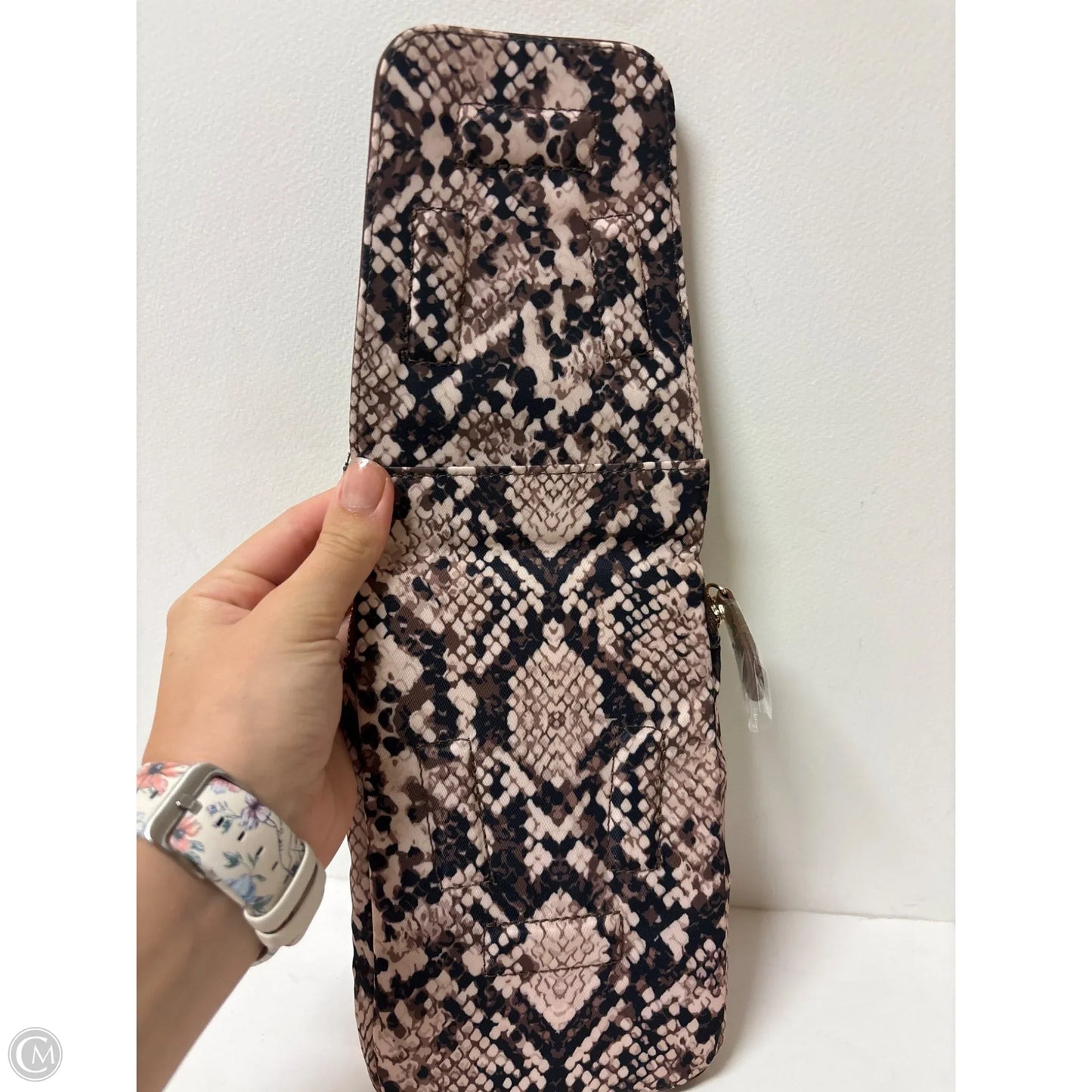 Belt Bag By Clothes Mentor, Size: Medium