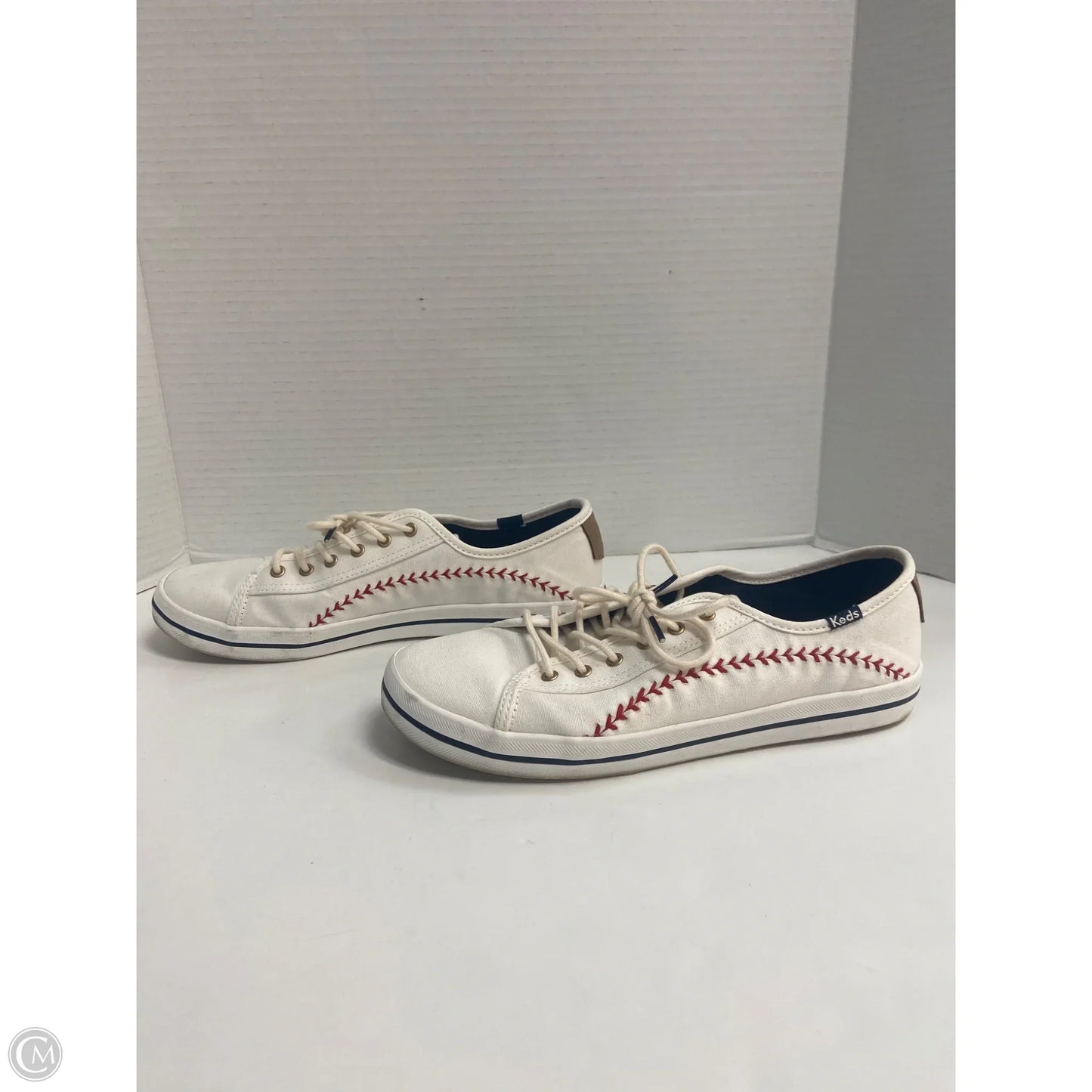 Shoes Sneakers By Keds In White, Size: 8.5