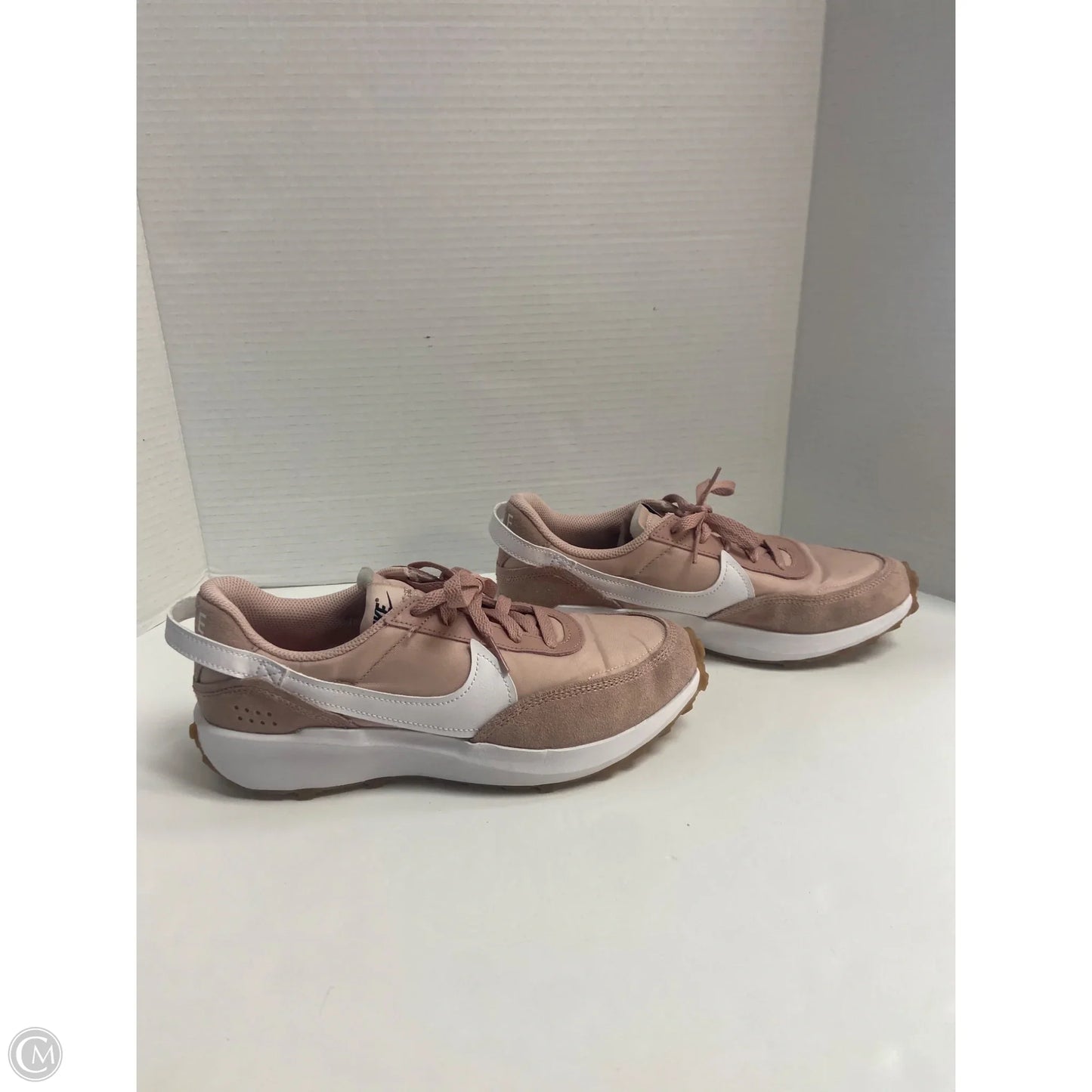 Shoes Athletic By Nike In Mauve, Size: 9