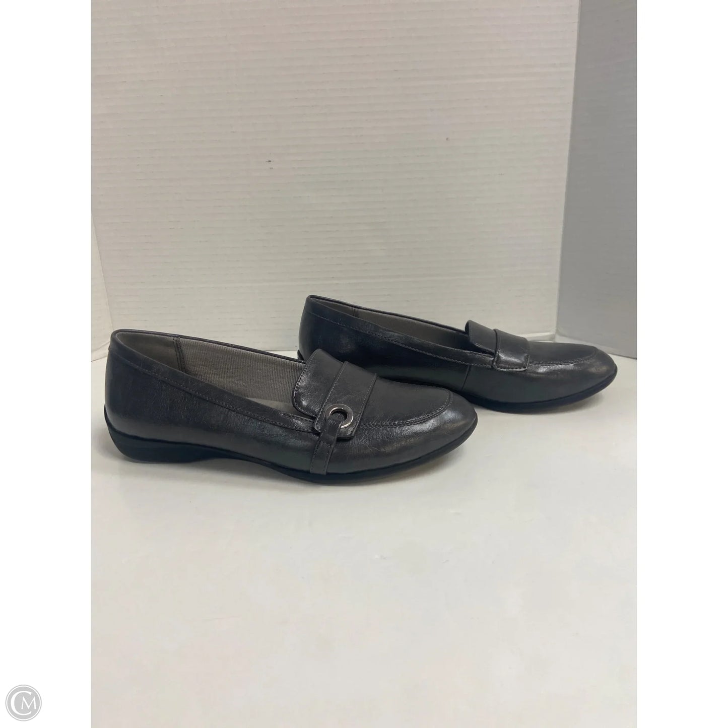 Shoes Flats By Life Stride In Grey, Size: 7.5