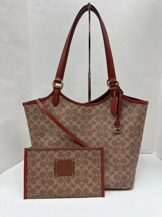 Handbag Designer Coach, Size Medium