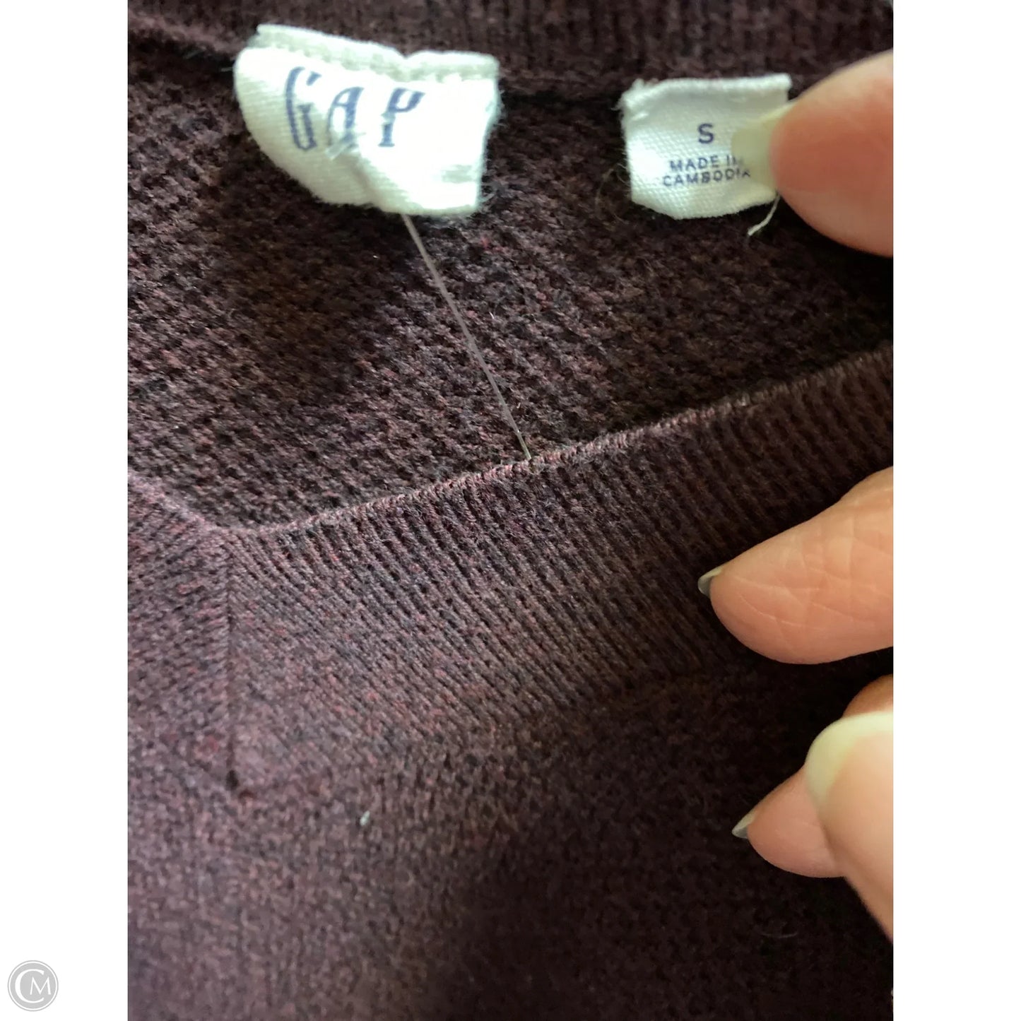Sweater By Gap In Maroon, Size: S