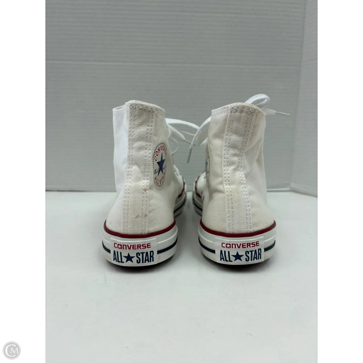 Shoes Sneakers By Converse In White, Size: 6