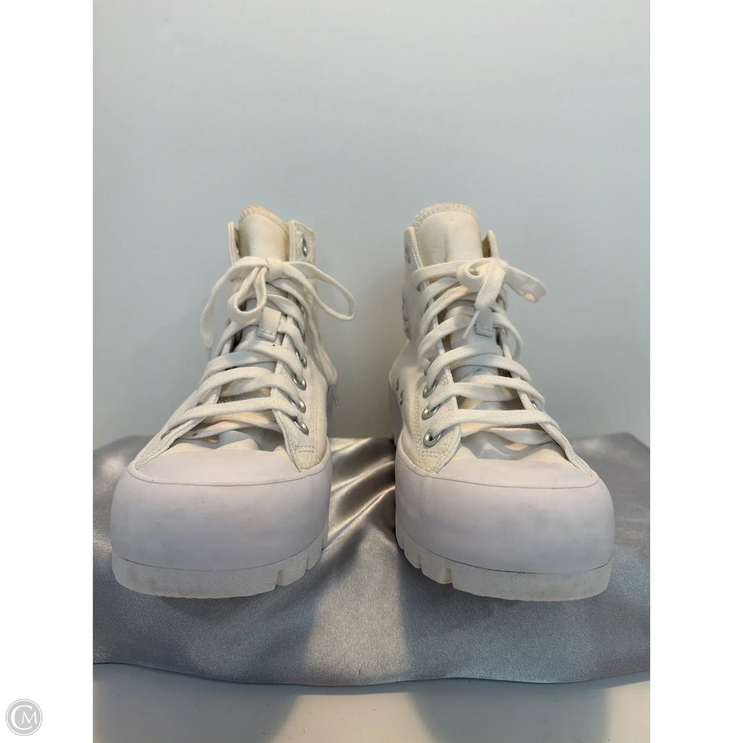 Shoes Sneakers By Converse In White, Size: 9