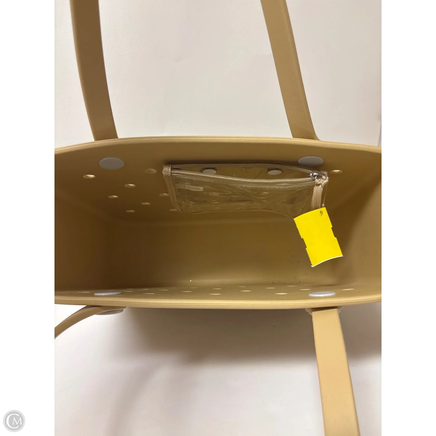 Tote By Clothes Mentor, Size: Medium