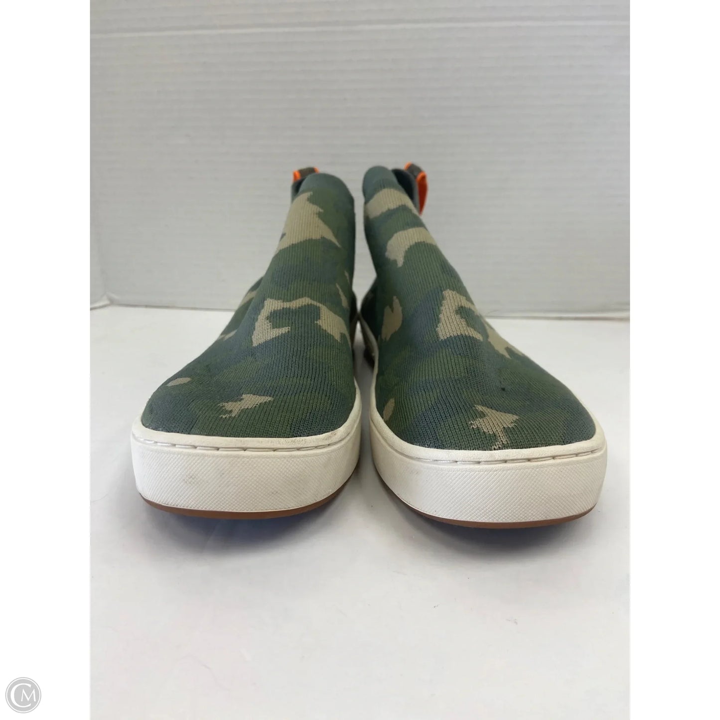 Shoes Sneakers By L.l. Bean In Green, Size: 9