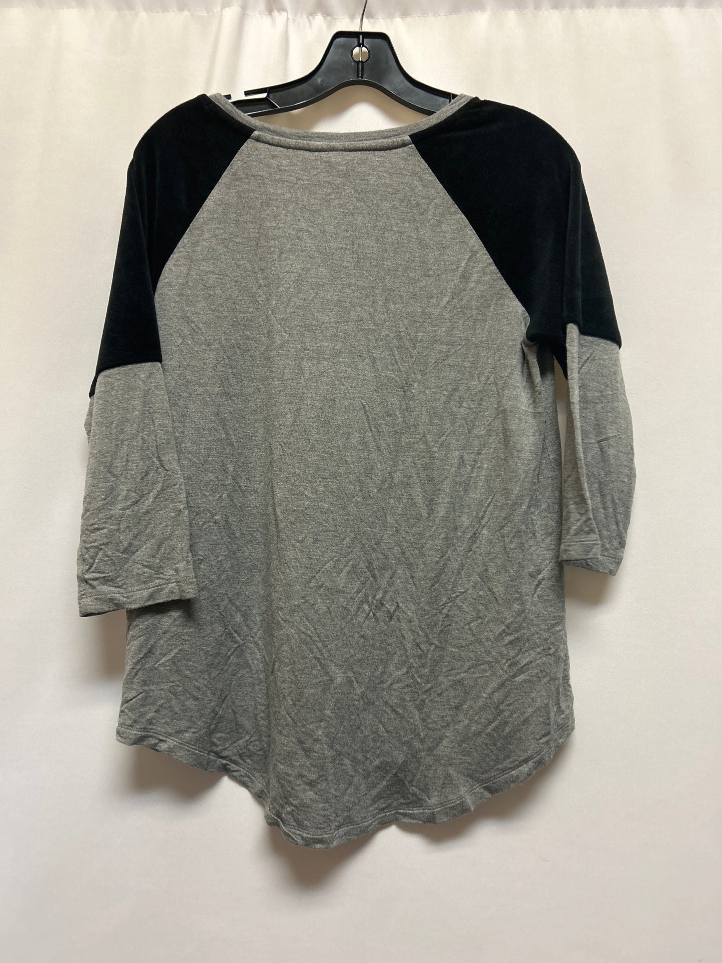 Top 3/4 Sleeve By Cato  Size: Xs