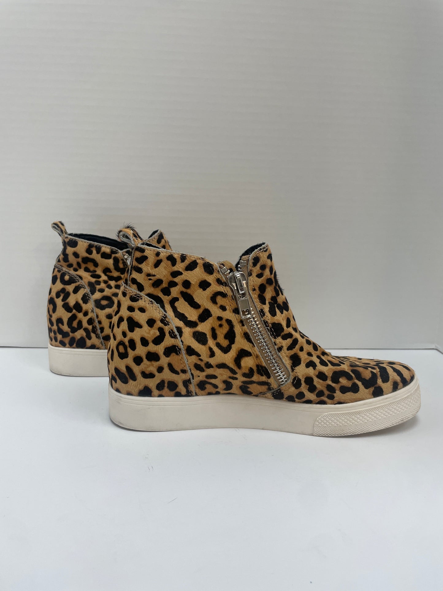 Shoes Sneakers By Steve Madden  Size: 8.5