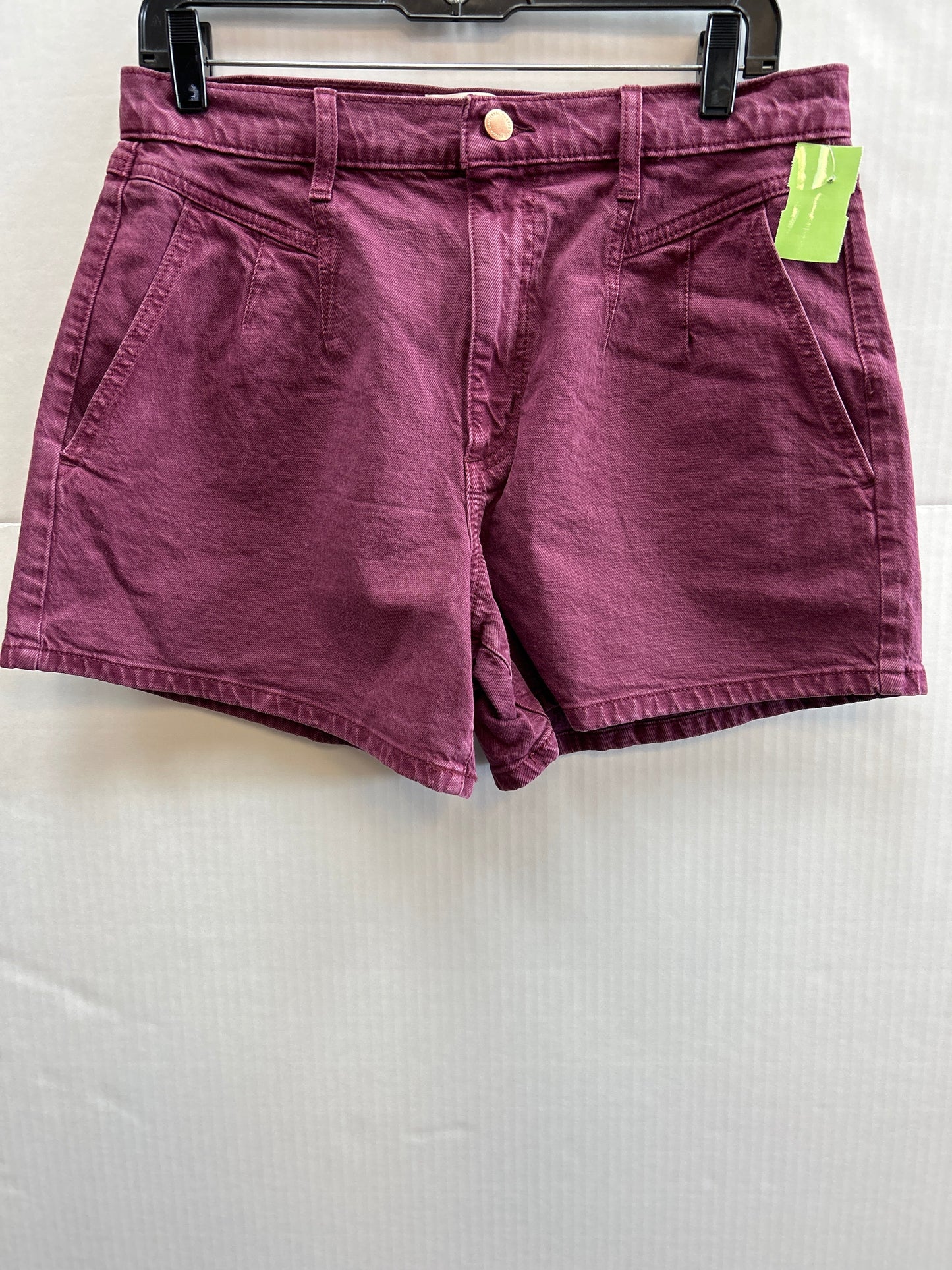 Shorts By Universal Thread  Size: 8