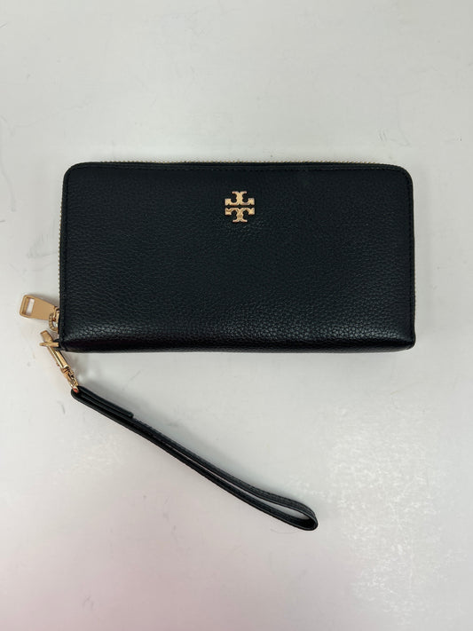 Wallet Designer By Tory Burch  Size: Large